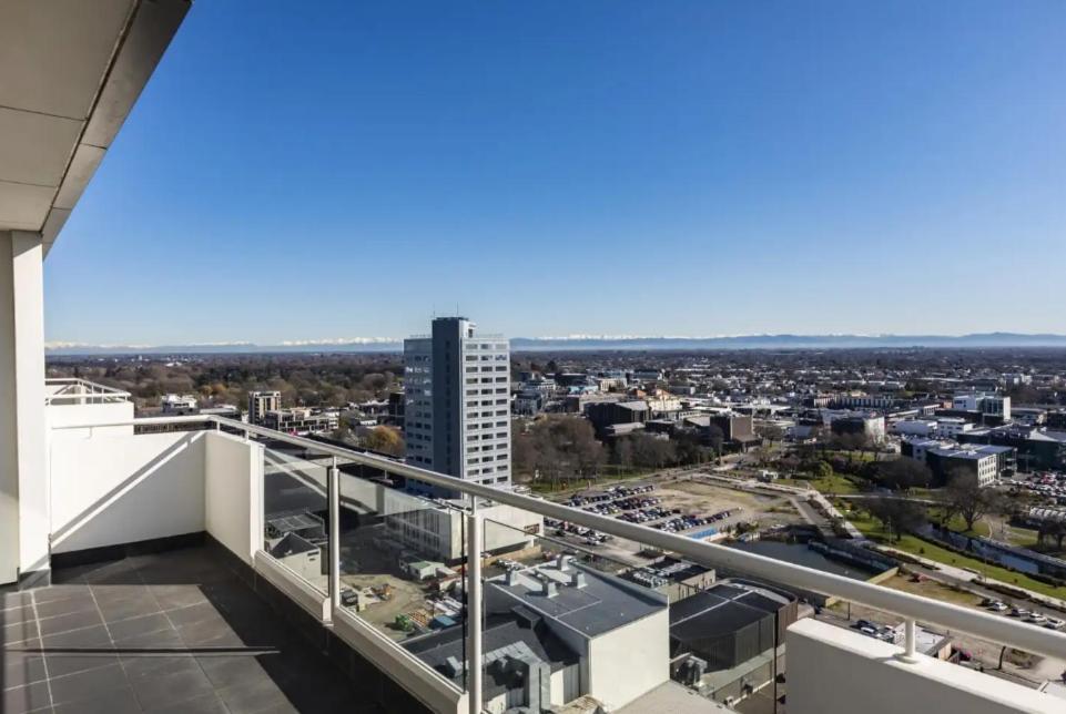 Sub-penthouse On Gloucester - Highest In The South Island